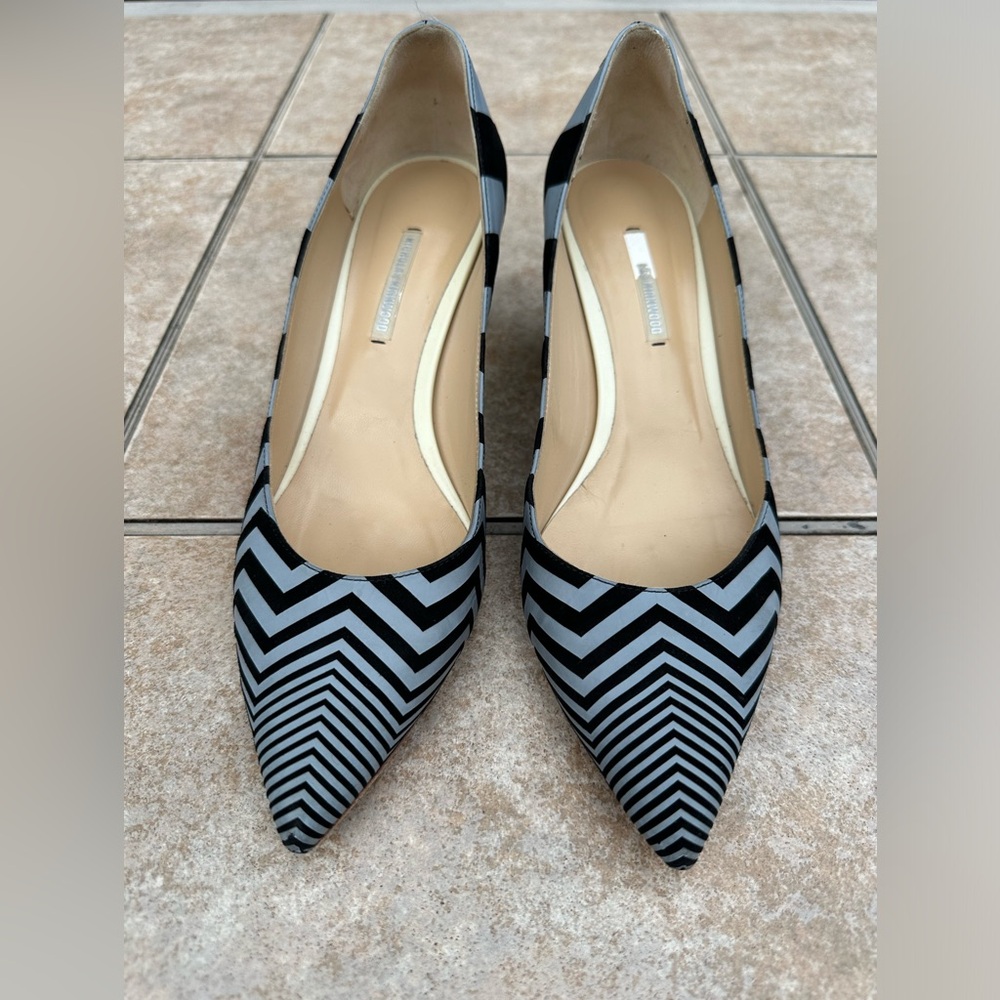 NICHOLAS KIRKWOOD  ZIGZAG PRINT LEATHER PUMPS - Picture 15 of 15
